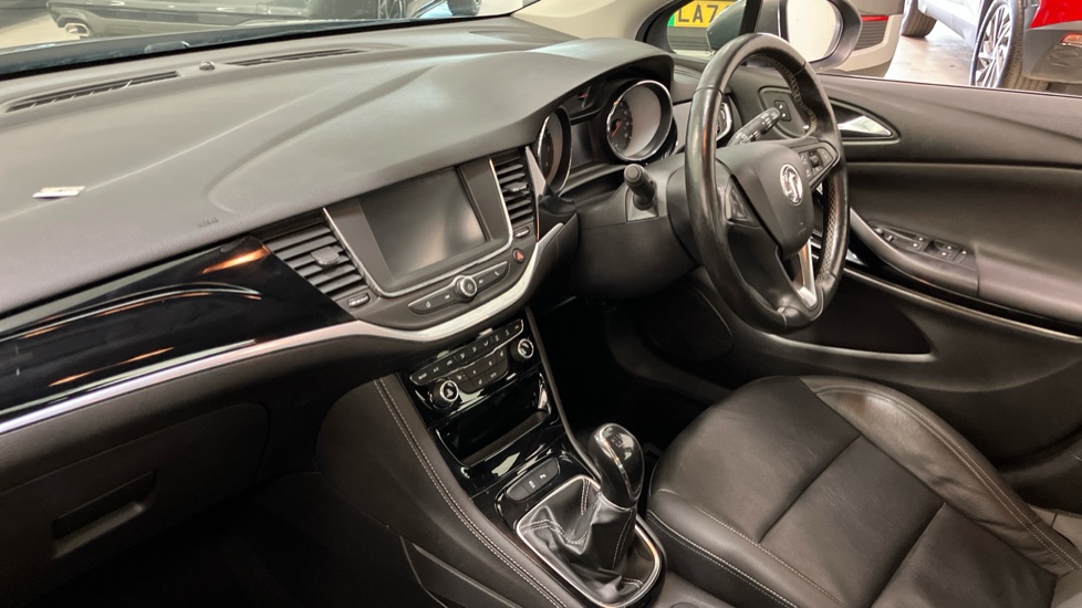 Vauxhall Astra 1.4T 16V 150 Elite 5dr Petrol Hatchback - Image 9