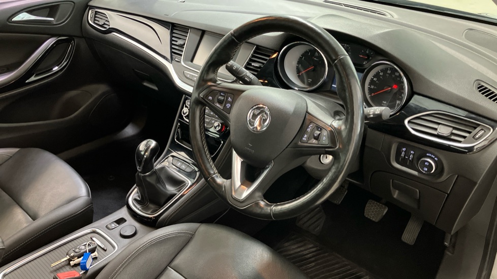 Vauxhall Astra 1.4T 16V 150 Elite 5dr Petrol Hatchback - Image 11