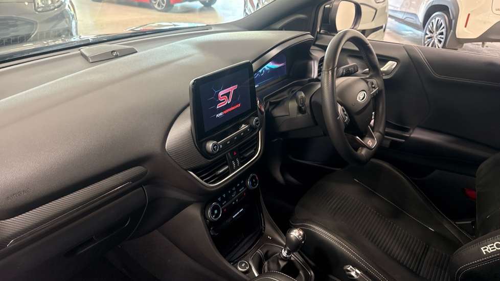 Ford Puma ST 1.5 EcoBoost ST 5dr Petrol Hatchback - Image 9