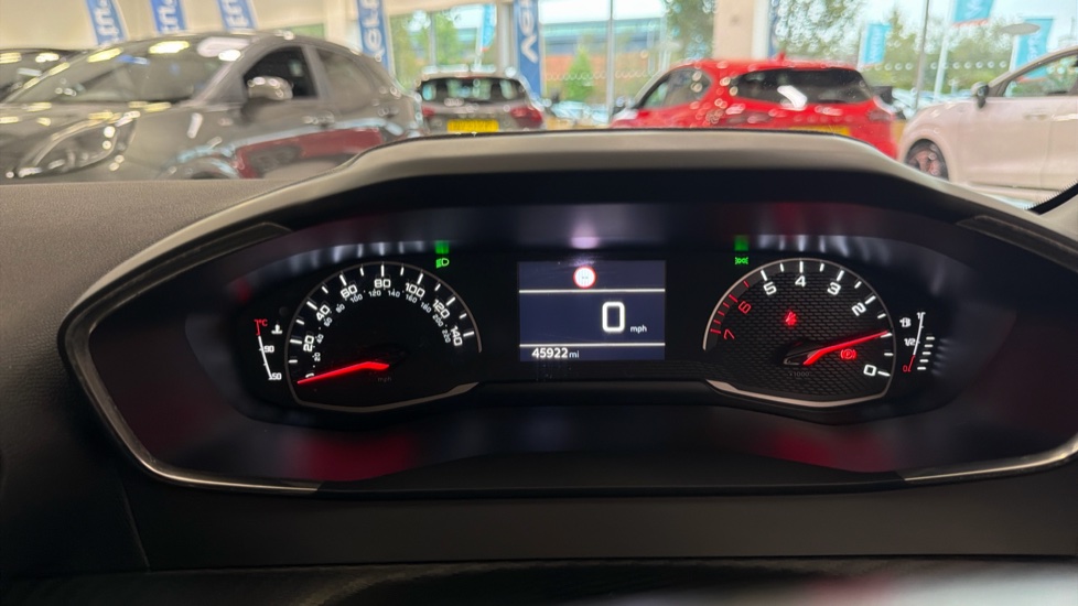 Peugeot 208 1.2 PureTech 100 Allure 5dr Petrol Hatchback - Image 18