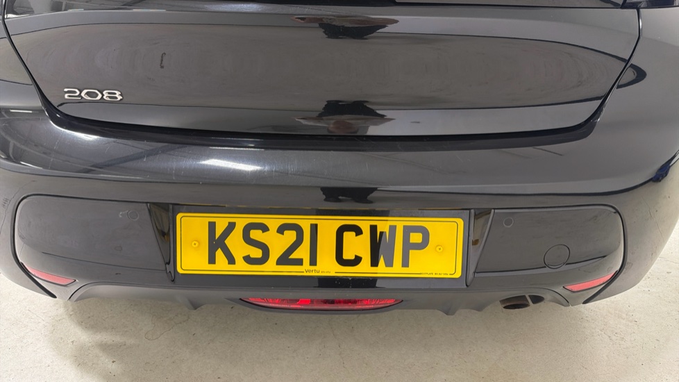 Peugeot 208 1.2 PureTech 100 Allure 5dr Petrol Hatchback - Image 21
