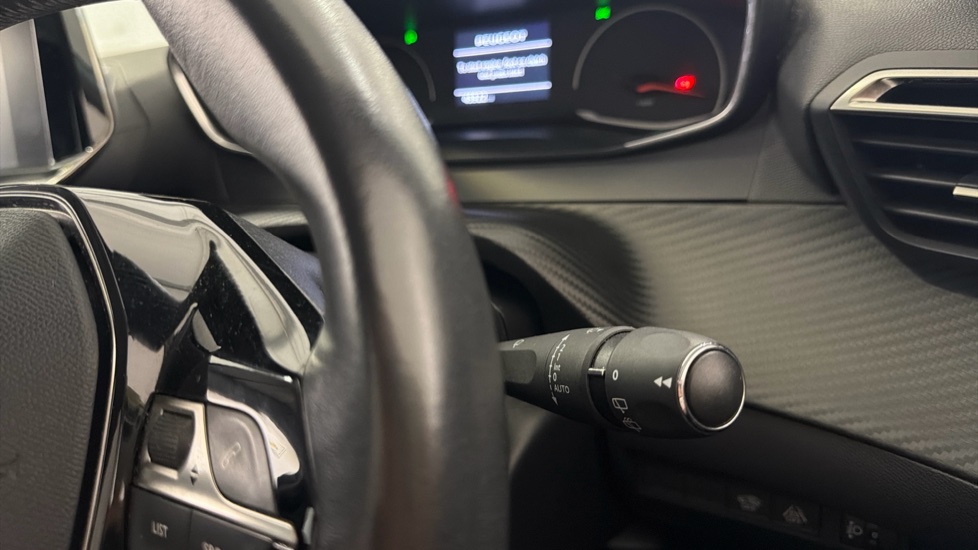 Peugeot 208 1.2 PureTech 100 Allure 5dr Petrol Hatchback - Image 24