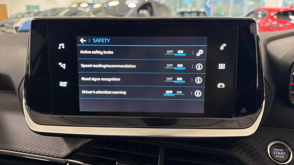 Peugeot 208 1.2 PureTech 100 Allure 5dr Petrol Hatchback - Image 38