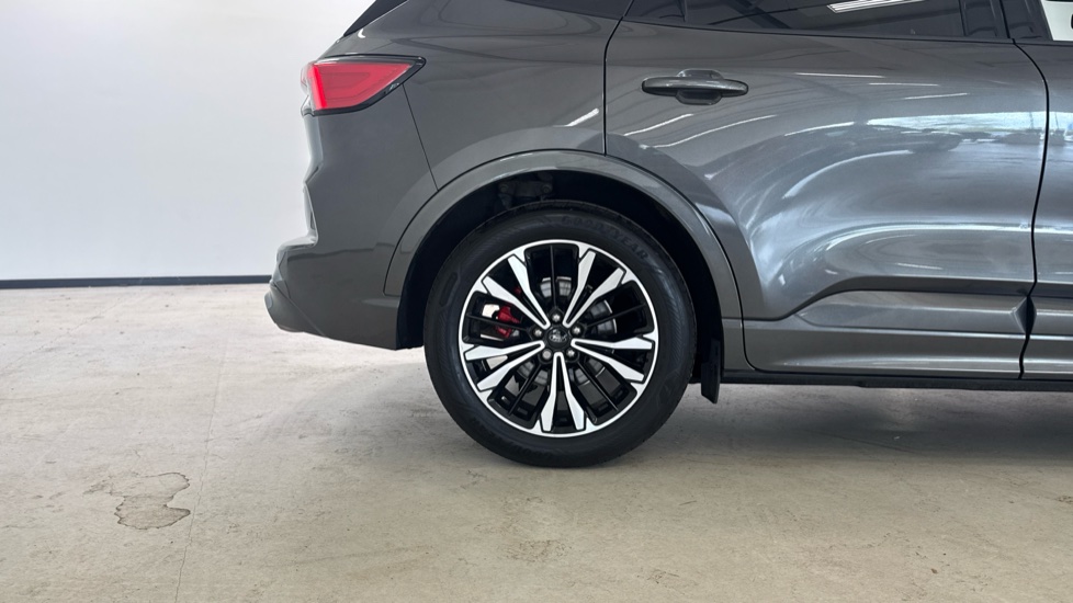 Ford Kuga 2.5 FHEV ST-Line X Edition 5dr CVT Hybrid Estate - Image 7