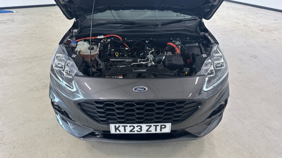 Ford Kuga 2.5 FHEV ST-Line X Edition 5dr CVT Hybrid Estate - Image 8