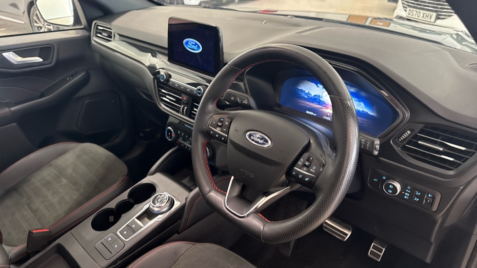 Ford Kuga 2.5 FHEV ST-Line X Edition 5dr CVT Hybrid Estate - Image 11