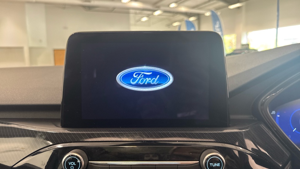 Ford Kuga 2.5 FHEV ST-Line X Edition 5dr CVT Hybrid Estate - Image 12