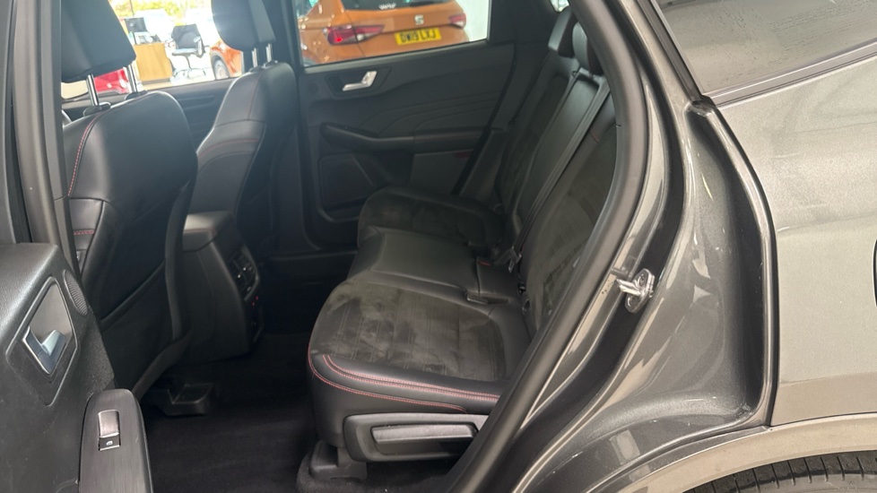 Ford Kuga 2.5 FHEV ST-Line X Edition 5dr CVT Hybrid Estate - Image 16