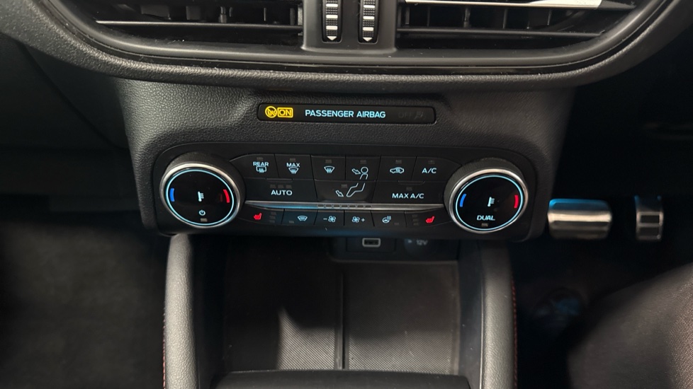 Ford Kuga 2.5 FHEV ST-Line X Edition 5dr CVT Hybrid Estate - Image 30