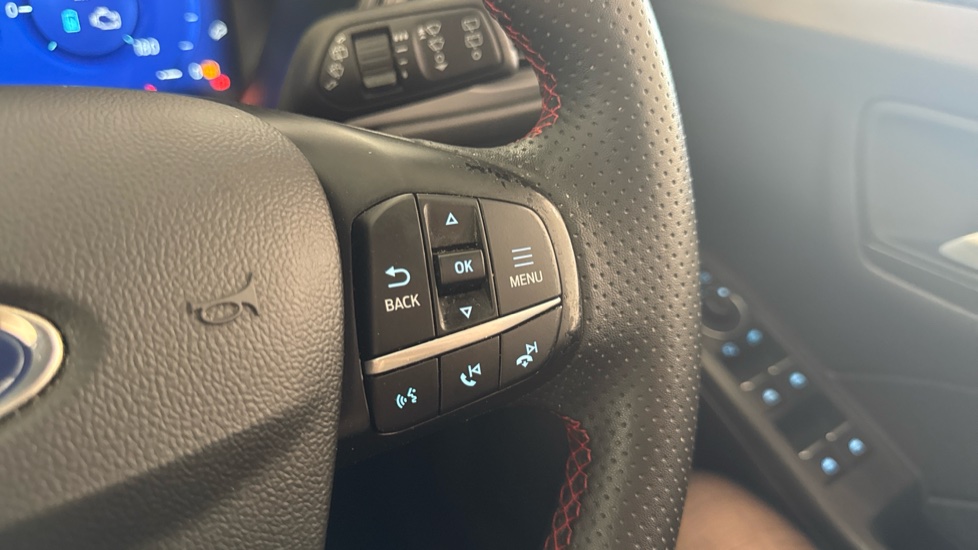 Ford Kuga 2.5 FHEV ST-Line X Edition 5dr CVT Hybrid Estate - Image 36