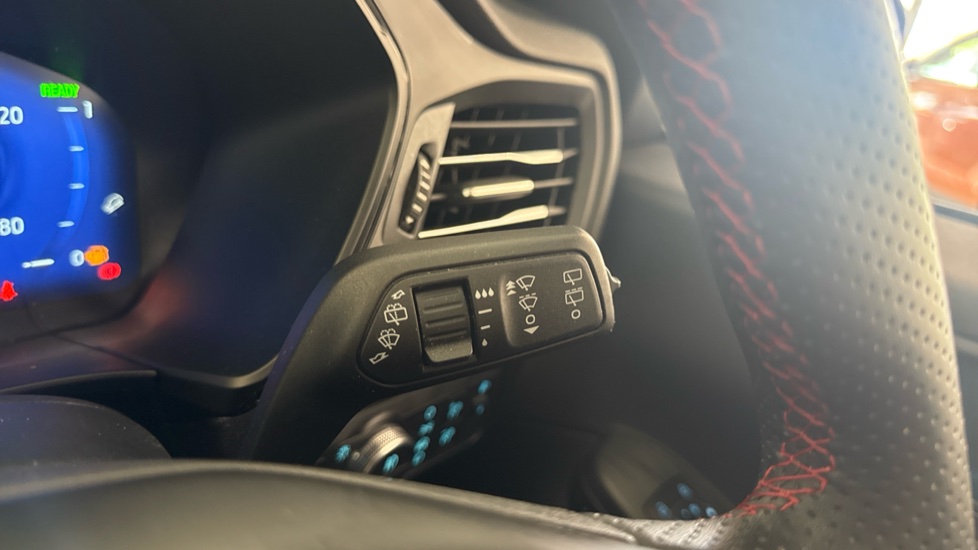Ford Kuga 2.5 FHEV ST-Line X Edition 5dr CVT Hybrid Estate - Image 38