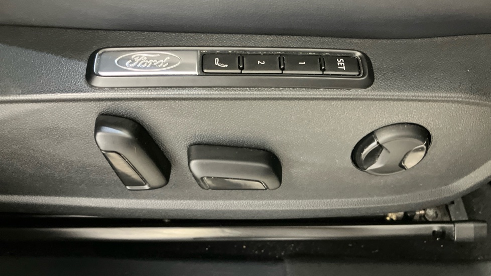 Ford Explorer 210kW Select 77kWh 5dr Auto Electric Estate - Image 34