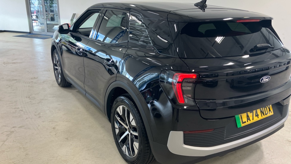 Ford Explorer 210kW Select 77kWh 5dr Auto Electric Estate - Image 37