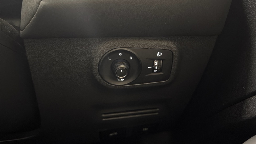 MG ZS 1.0T GDi Excite 5dr DCT Petrol Hatchback - Image 42