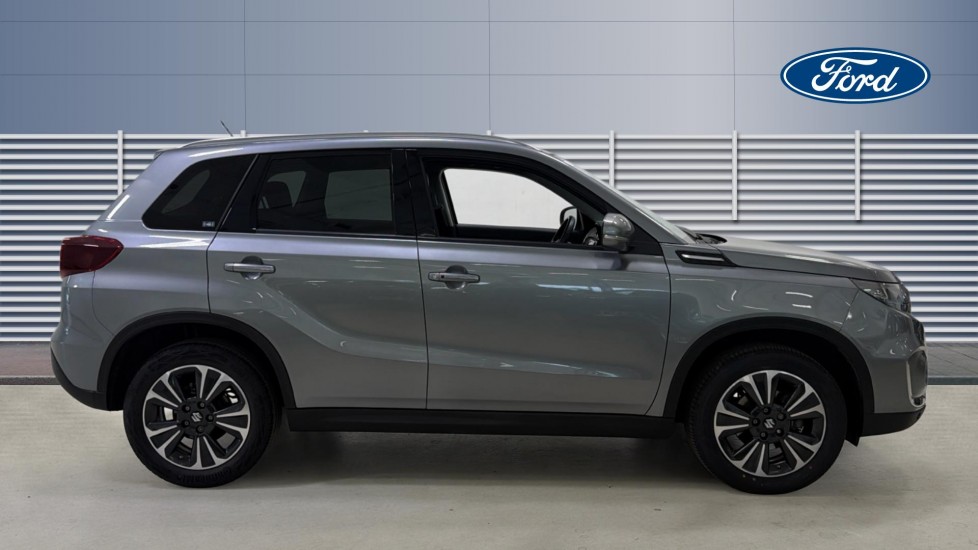 Suzuki Vitara 1.5 Hybrid SZ5 5dr AGS Hybrid Estate - Image 5