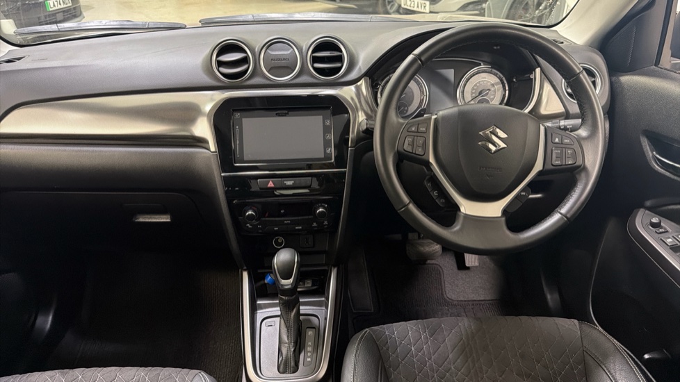 Suzuki Vitara 1.5 Hybrid SZ5 5dr AGS Hybrid Estate - Image 10