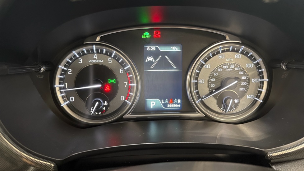 Suzuki Vitara 1.5 Hybrid SZ5 5dr AGS Hybrid Estate - Image 18