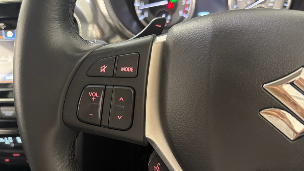 Suzuki Vitara 1.5 Hybrid SZ5 5dr AGS Hybrid Estate - Image 22