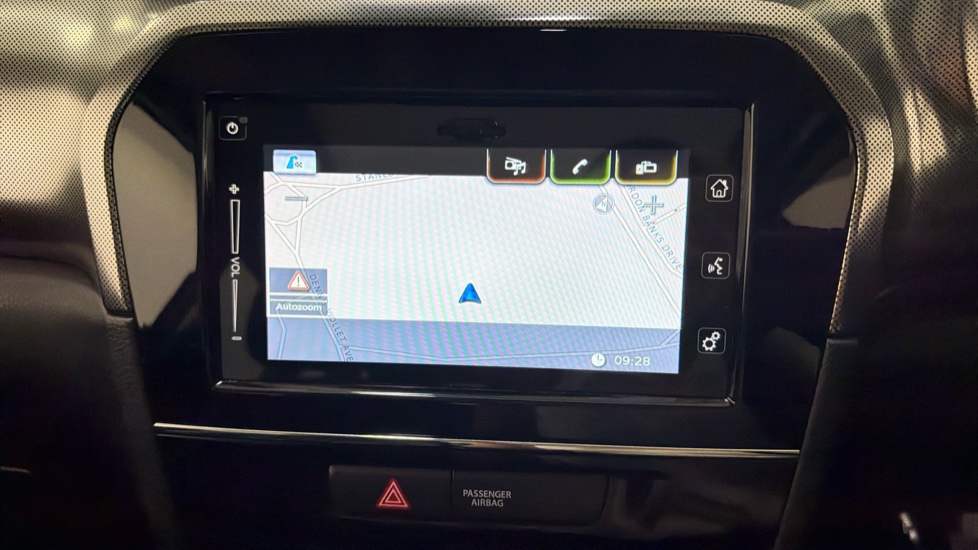 Suzuki Vitara 1.5 Hybrid SZ5 5dr AGS Hybrid Estate - Image 29