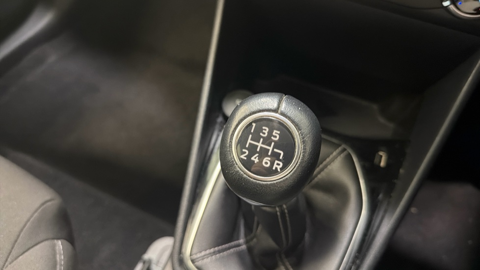 Ford Fiesta 1.0 EcoBoost 95 Titanium 5dr Petrol Hatchback - Image 13