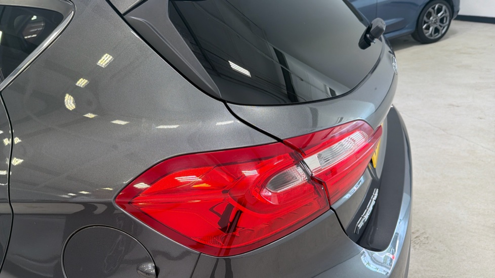 Ford Fiesta 1.0 EcoBoost 95 Titanium 5dr Petrol Hatchback - Image 24