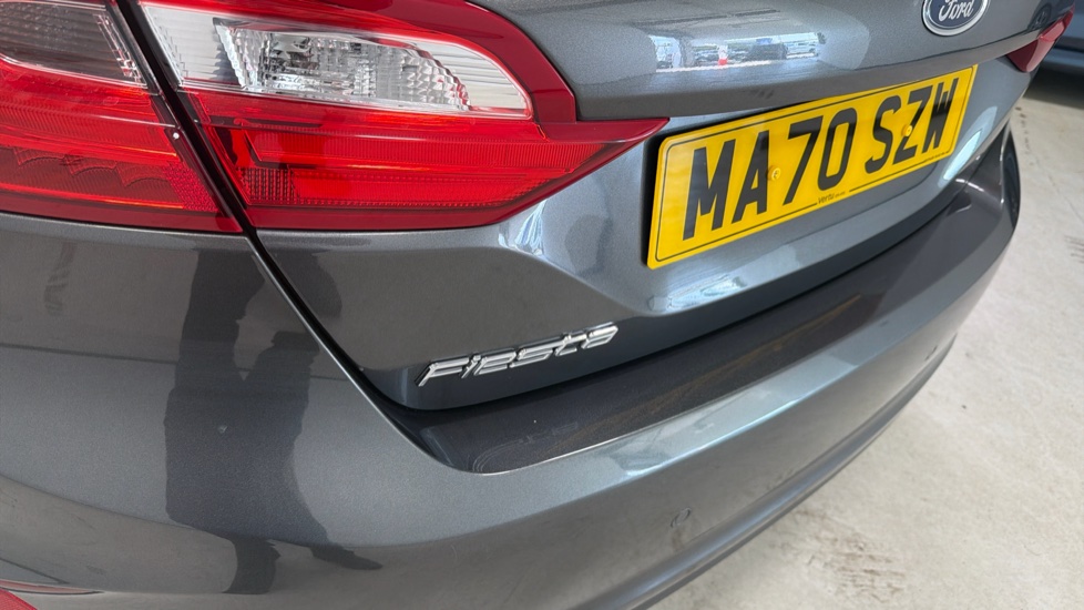 Ford Fiesta 1.0 EcoBoost 95 Titanium 5dr Petrol Hatchback - Image 25
