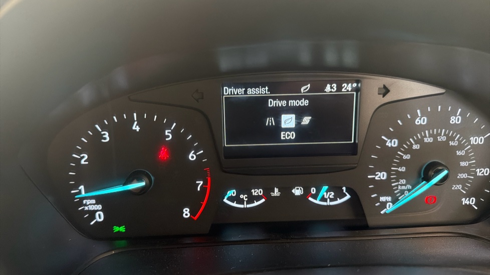 Ford Fiesta 1.0 EcoBoost 95 Titanium 5dr Petrol Hatchback - Image 31