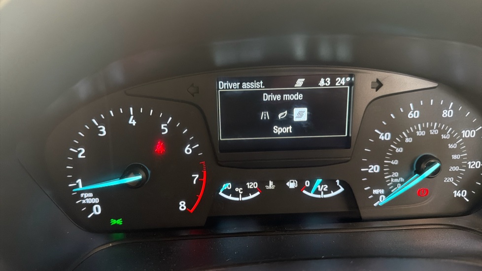 Ford Fiesta 1.0 EcoBoost 95 Titanium 5dr Petrol Hatchback - Image 32