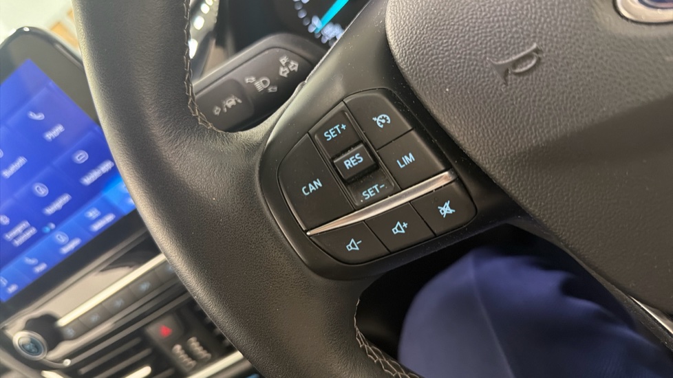 Ford Fiesta 1.0 EcoBoost 95 Titanium 5dr Petrol Hatchback - Image 34