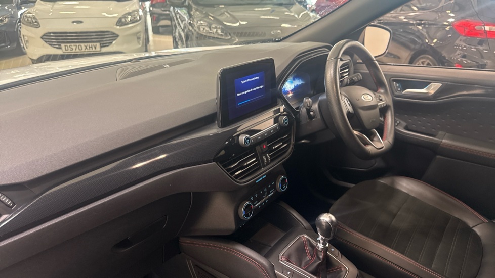 Ford Kuga 2.0 EcoBlue mHEV ST-Line Edition 5dr Diesel Estate - Image 9