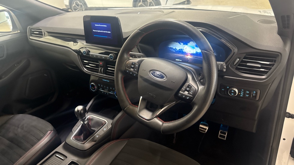 Ford Kuga 2.0 EcoBlue mHEV ST-Line Edition 5dr Diesel Estate - Image 11