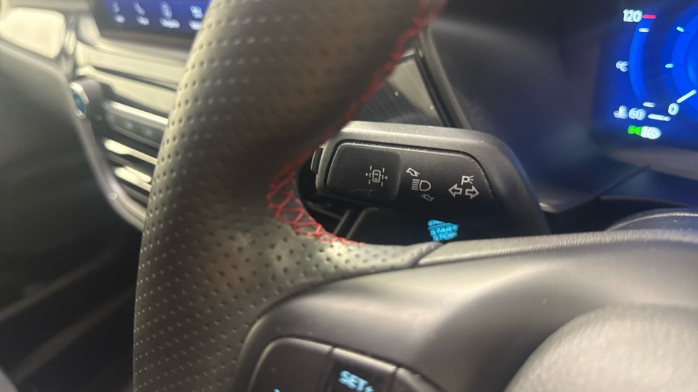 Ford Kuga 2.0 EcoBlue mHEV ST-Line Edition 5dr Diesel Estate - Image 40