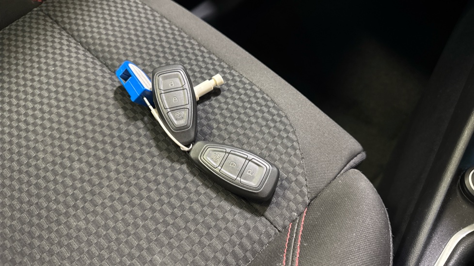 Ford Puma 1.0 EcoBoost Hybrid mHEV ST-Line 5dr Petrol Hatchback - Image 19