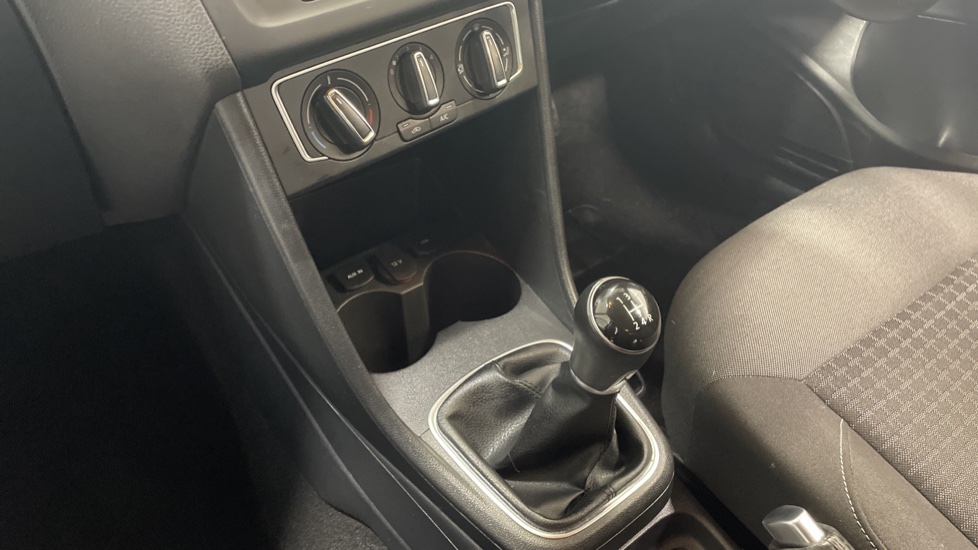 Volkswagen Polo 1.0 Match Edition 3dr Petrol Hatchback - Image 13