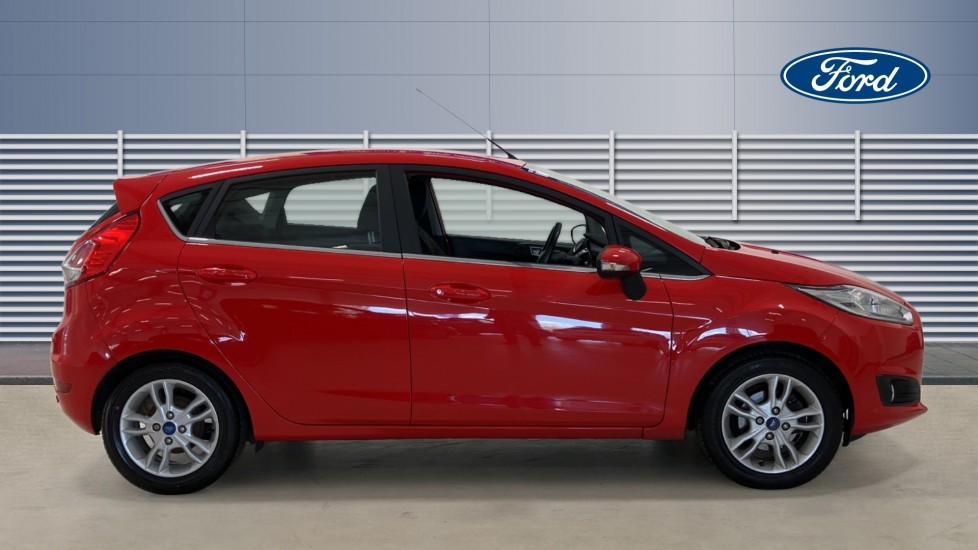 Ford Fiesta 1.0 EcoBoost Zetec 5dr Petrol Hatchback - Image 5