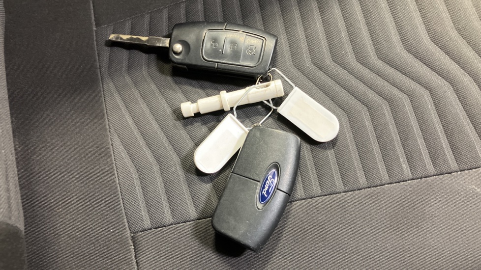 Ford Fiesta 1.0 EcoBoost Zetec 5dr Petrol Hatchback - Image 20