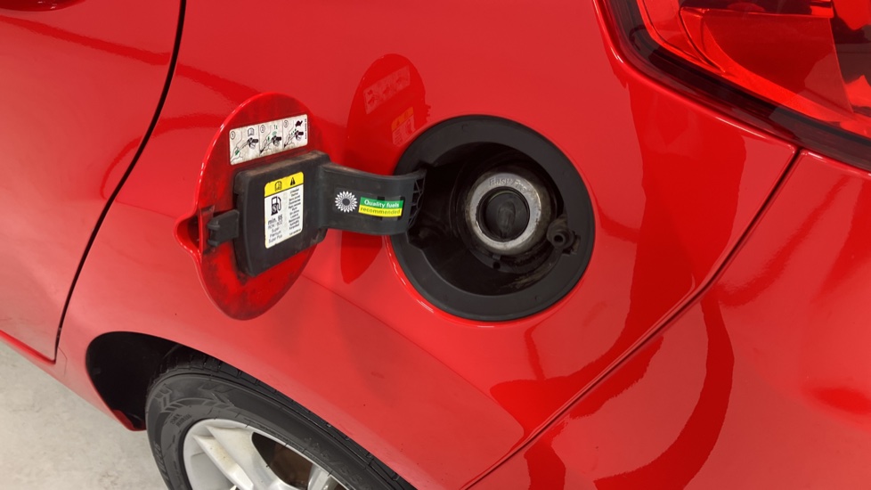 Ford Fiesta 1.0 EcoBoost Zetec 5dr Petrol Hatchback - Image 36