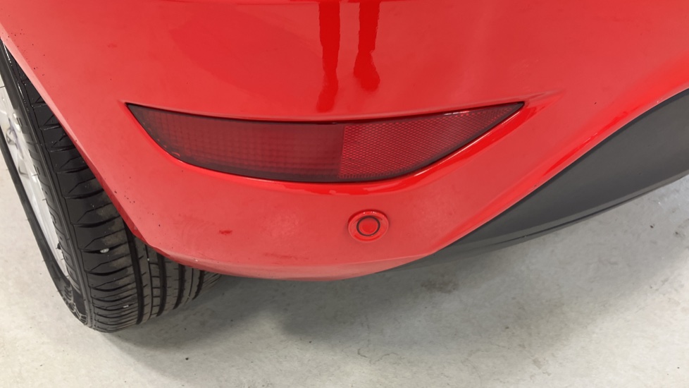 Ford Fiesta 1.0 EcoBoost Zetec 5dr Petrol Hatchback - Image 38