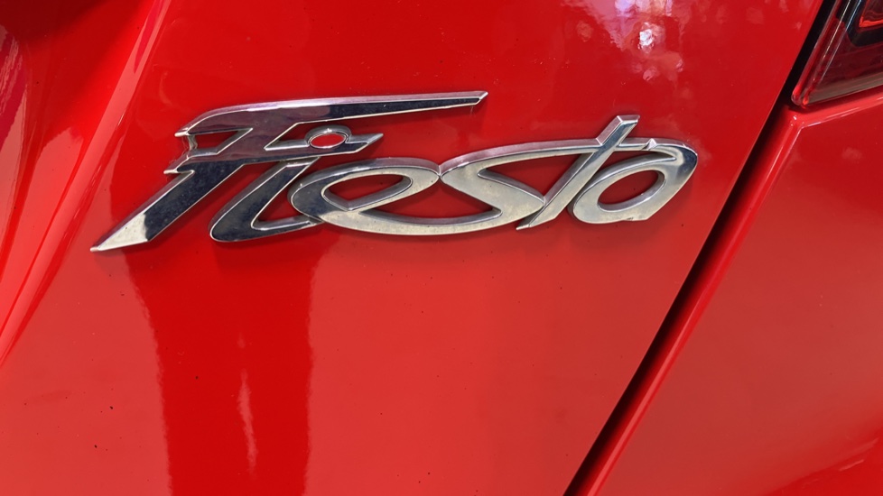 Ford Fiesta 1.0 EcoBoost Zetec 5dr Petrol Hatchback - Image 40