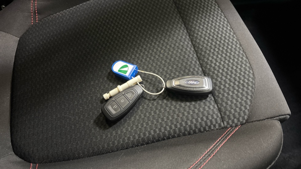 Ford Puma 1.0 EcoBoost Hybrid mHEV ST-Line 5dr Petrol Hatchback - Image 20