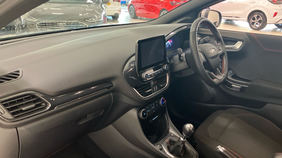 Ford Puma 1.0 EcoBoost Hybrid mHEV ST-Line 5dr Petrol Hatchback - Image 9