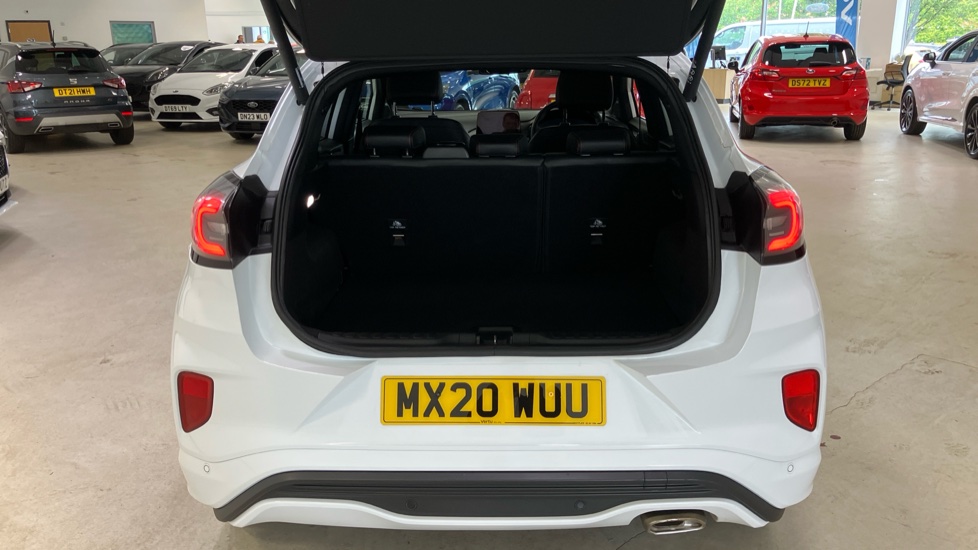 Ford Puma 1.0 EcoBoost Hybrid mHEV ST-Line X First Ed 5dr Petrol Hatchback - Image 4