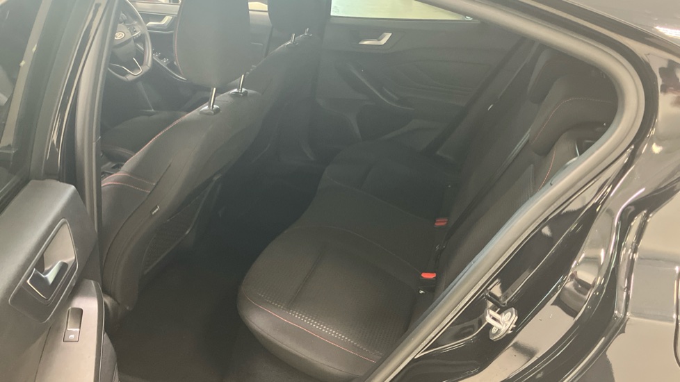 Ford Focus 1.0 EcoBoost ST-Line 5dr Petrol Hatchback - Image 16