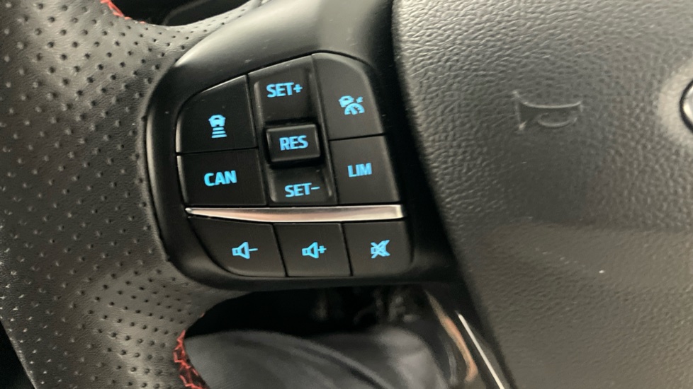 Ford Focus 1.0 EcoBoost ST-Line 5dr Petrol Hatchback - Image 30