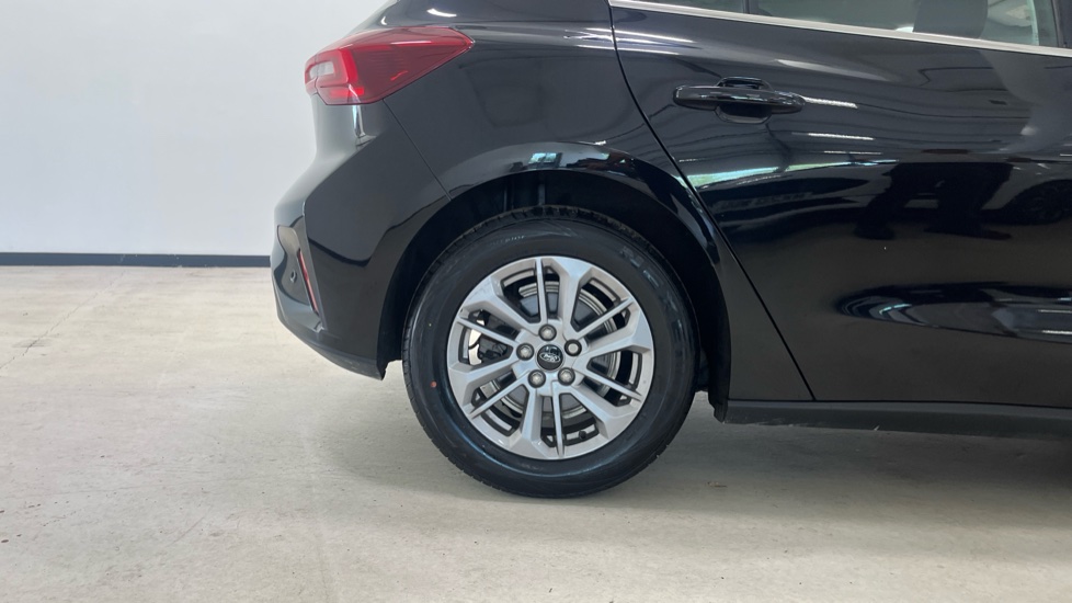 Ford Focus 1.5 EcoBlue Titanium Style 5dr Diesel Hatchback - Image 7