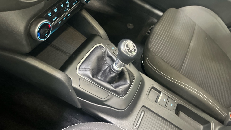 Ford Focus 1.5 EcoBlue Titanium Style 5dr Diesel Hatchback - Image 13