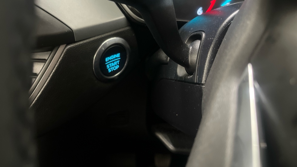 Ford Focus 1.5 EcoBlue Titanium Style 5dr Diesel Hatchback - Image 28