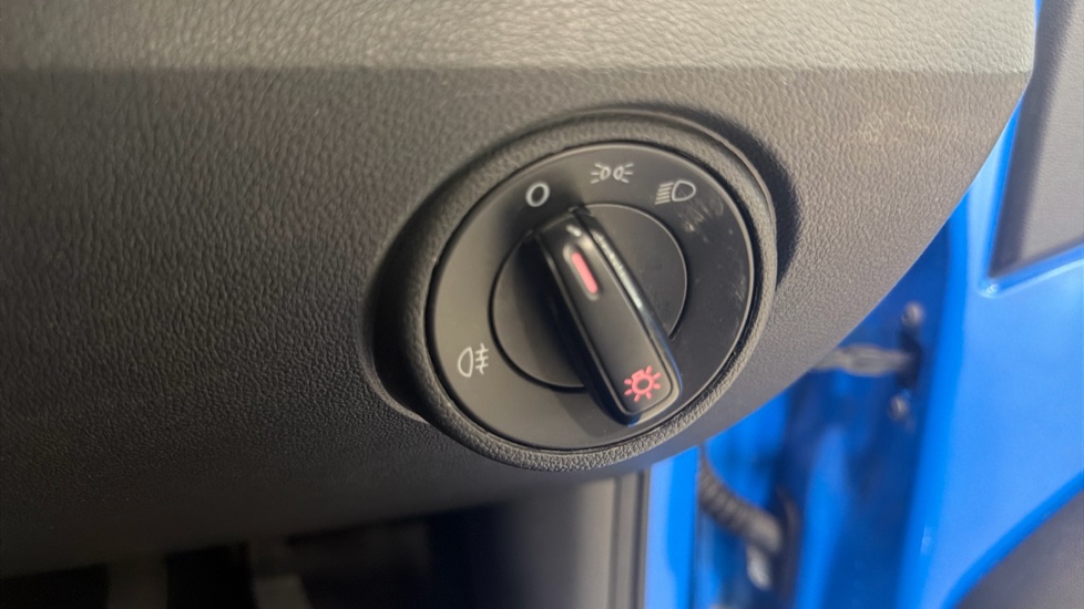 Volkswagen Up 1.0 Move Up 5dr Petrol Hatchback - Image 26