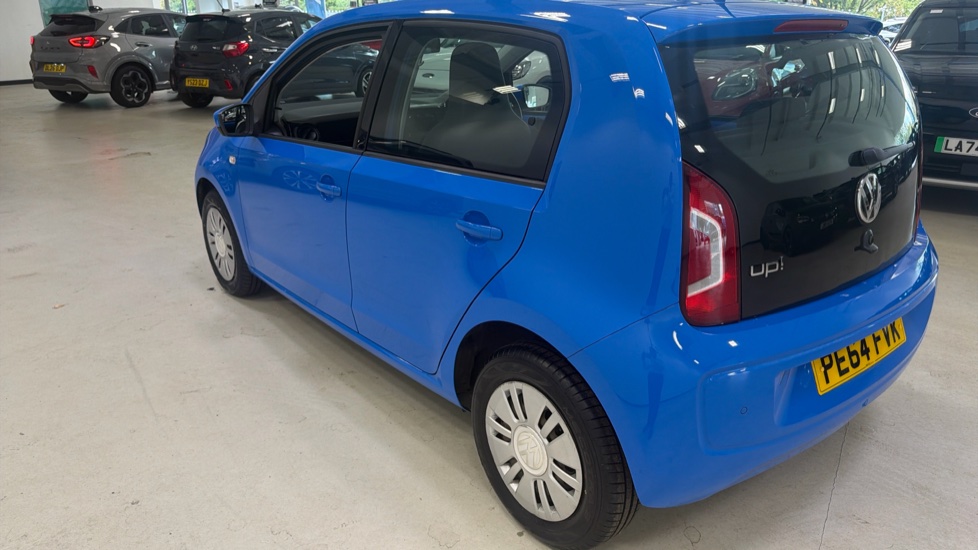 Volkswagen Up 1.0 Move Up 5dr Petrol Hatchback - Image 29