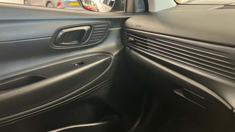 Hyundai i20 1.0T GDi Advance [Nav] 5dr Petrol Hatchback - Image 37